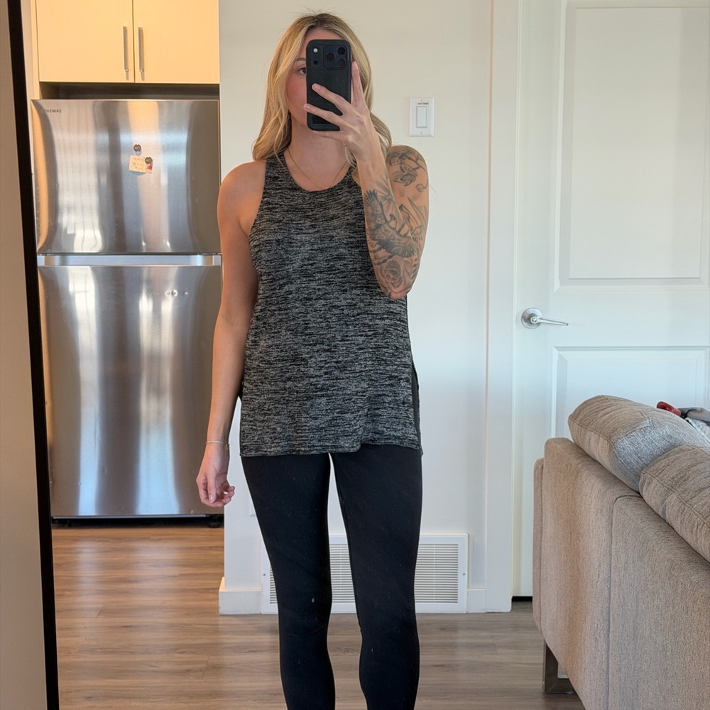 Aritzia Black Heathered Racerback Tank